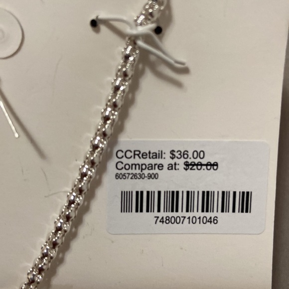 Nine West green necklace and earring set - Picture 6 of 6